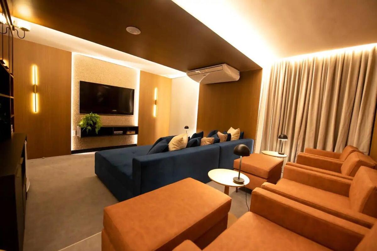Full Rooftop With Pool And Gym, Yoga And Cinema